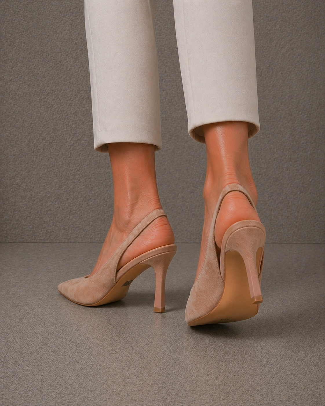 Marlen - Zapatos de tacón bajo en color beige